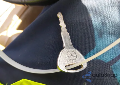 1999 Mazda Mx-5 Miata Leather Pkg/Popular Equipment Pkg/Sports Pkg/Touring/Touring Pkg из США, поврежденный, VIN JM1NB3539X0123231